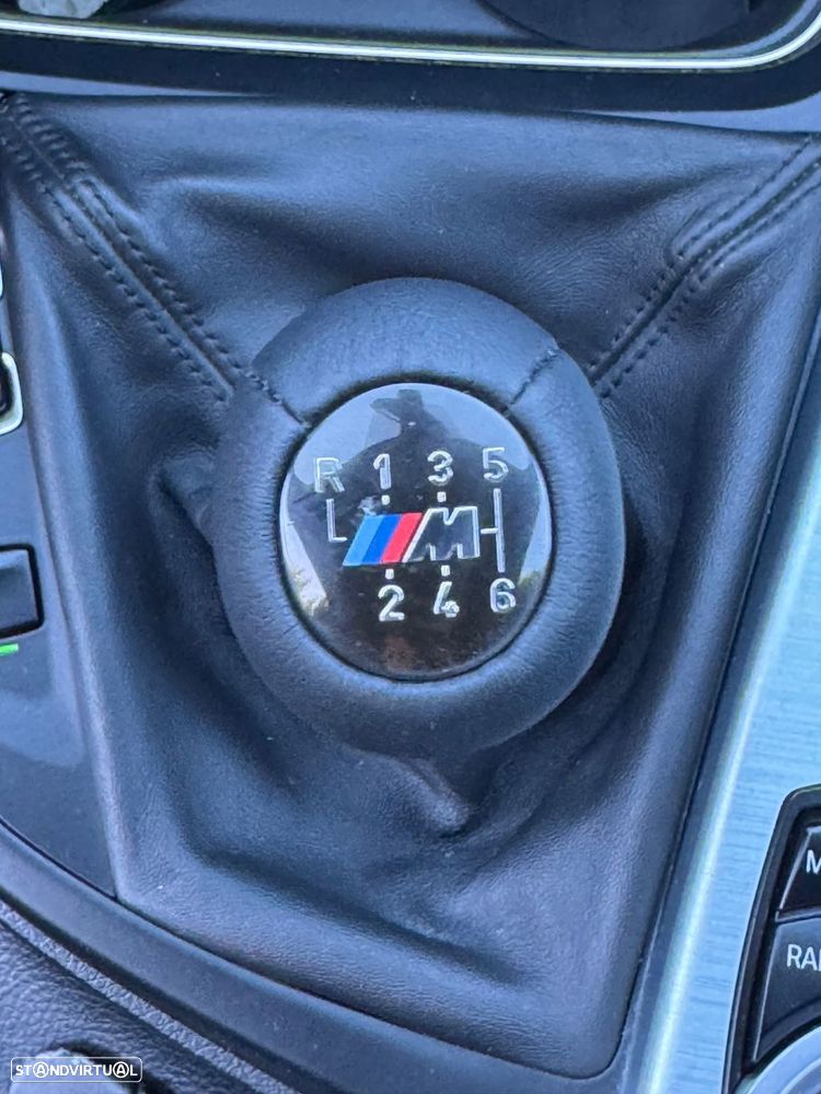 BMW 318 d Pack M - 31
