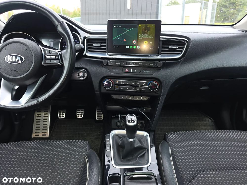 Kia Ceed 1.4 T-GDI M - 11