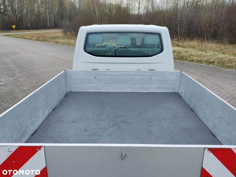 Volkswagen Transporter - 18