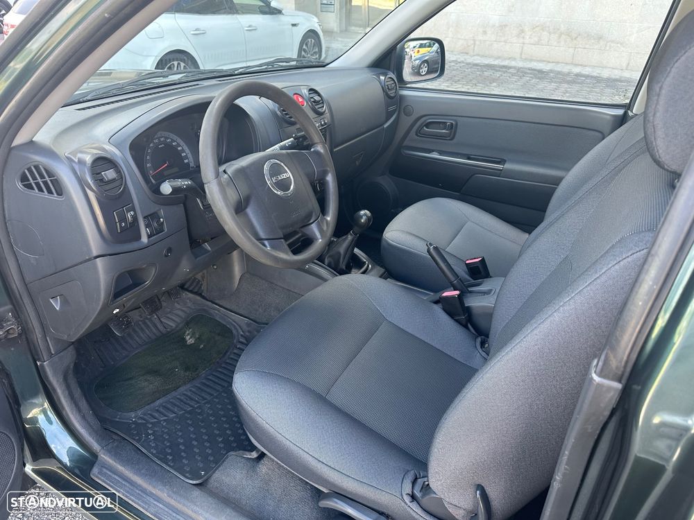 Isuzu D-Max 4x4 Space Cab Custom - 11