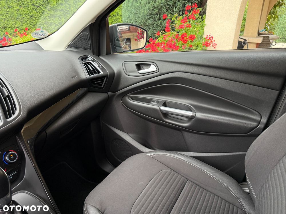 Ford Kuga 2.0 TDCi 4WD Titanium Plus - 34