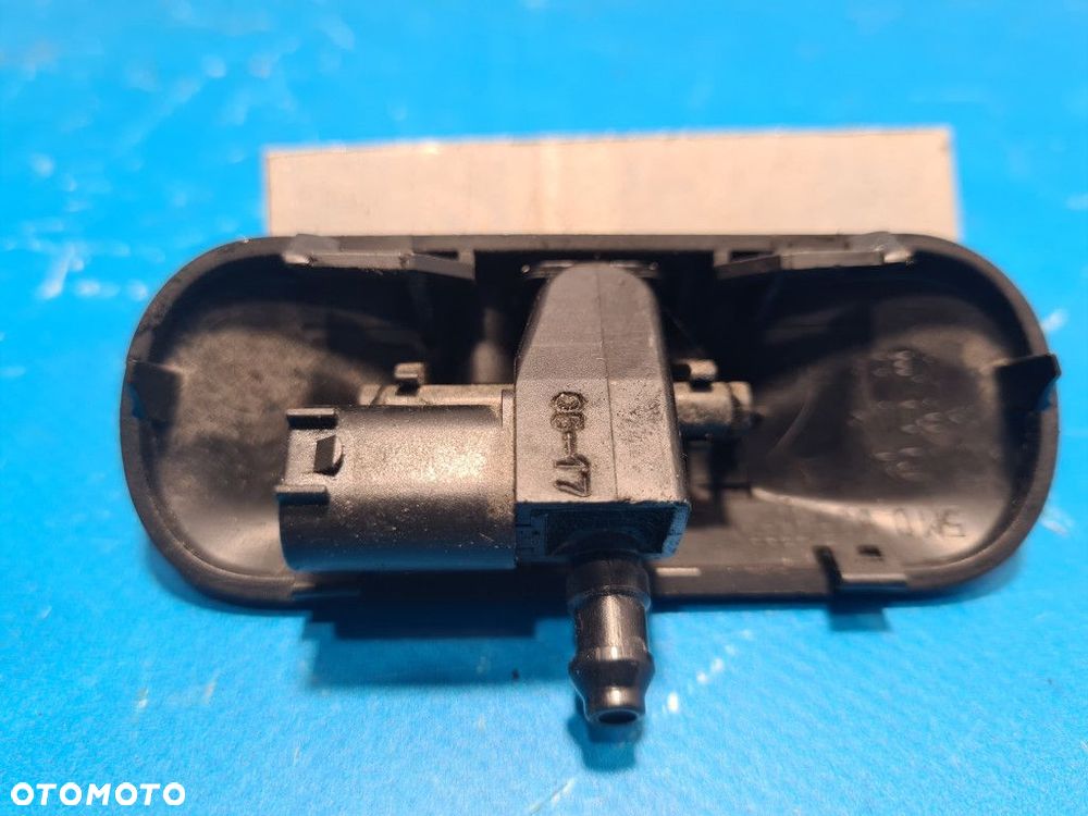 DYSZA SPRYSKIWACZA PODGRZEWANA VOLKSWAGEN TOURAN I - 3