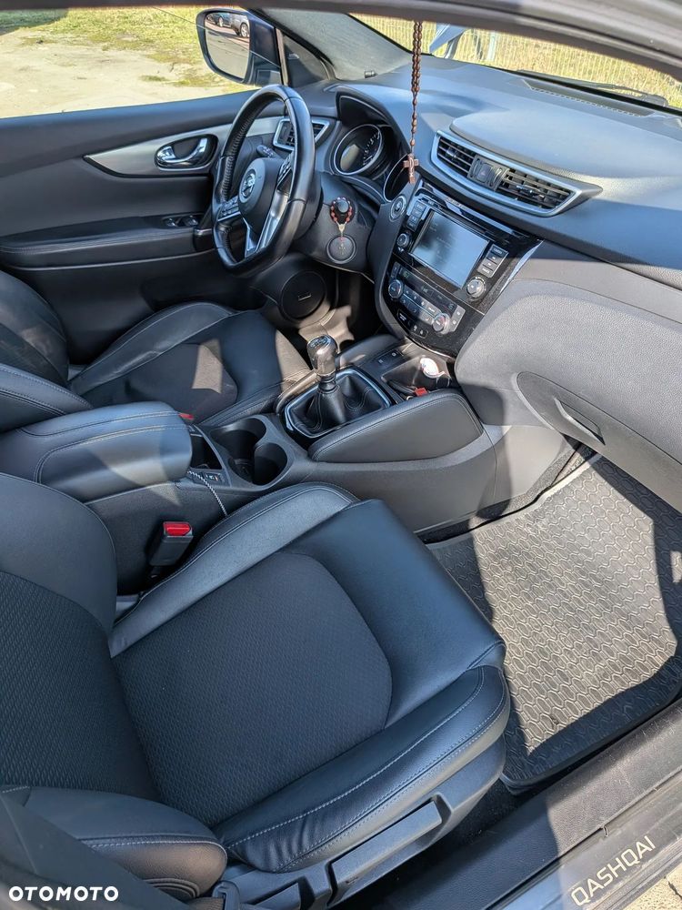 Nissan Qashqai 1.3 DIG-T Tekna - 16