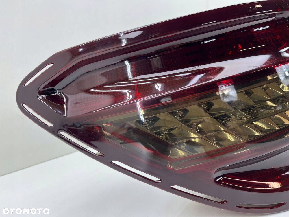 MERCEDES W204 C63 AMG LAMPY TYŁ W BŁOTNIK KOMPLET A2048202064 A2048201964 - 5