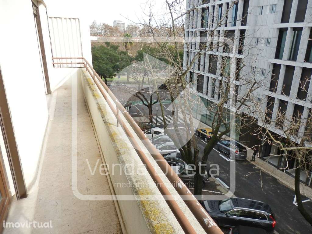 Apartamento T4 com varanda e 257 m² nas Avenidas Novas Elegância, E... - Grande imagem: 3/28