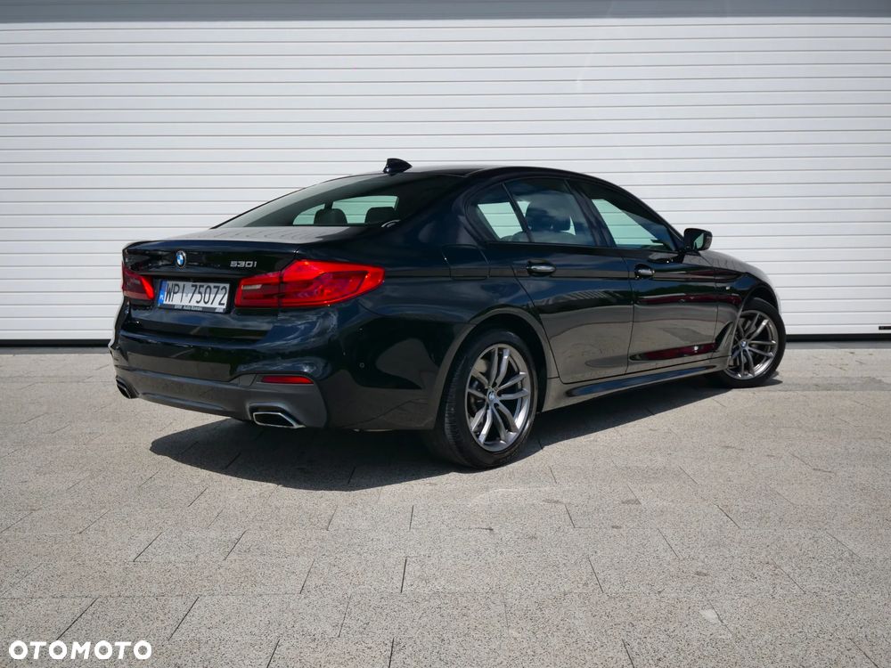 BMW Seria 5 530i xDrive M Sport sport - 9