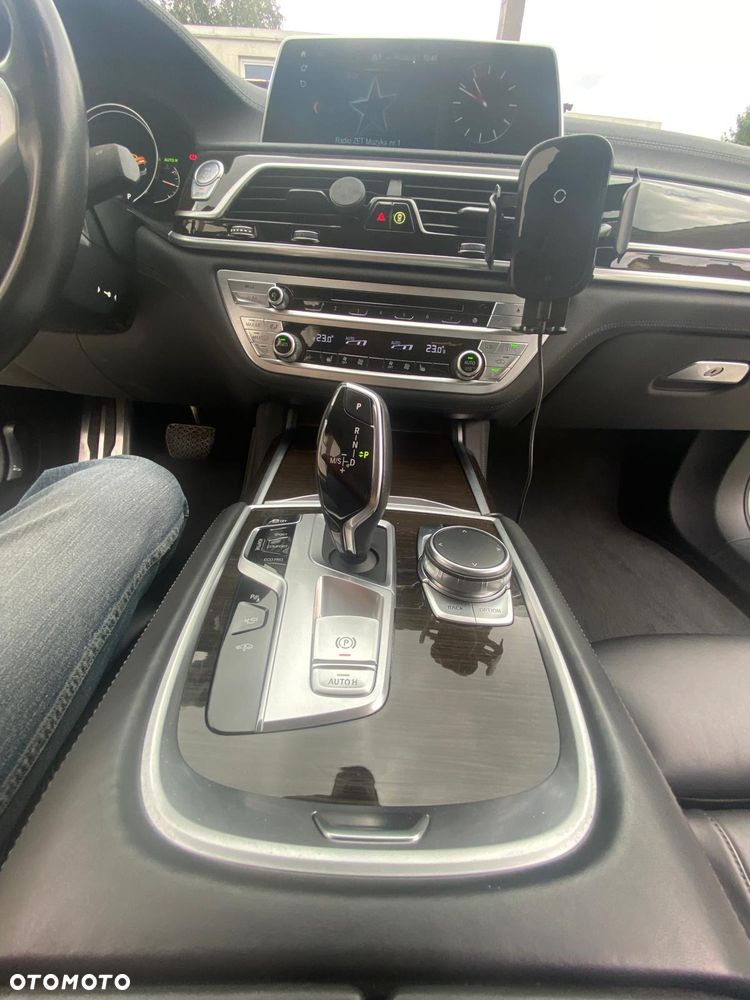 BMW Seria 7 730d - 6