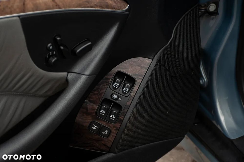 Mercedes-Benz CLK 350 7G-TRONIC Avantgarde - 22