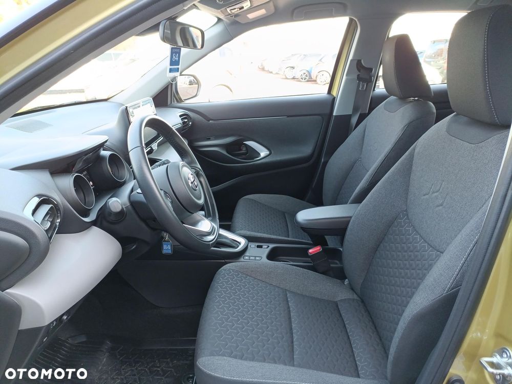 Toyota Yaris Cross Hybrid 1.5 Comfort - 16