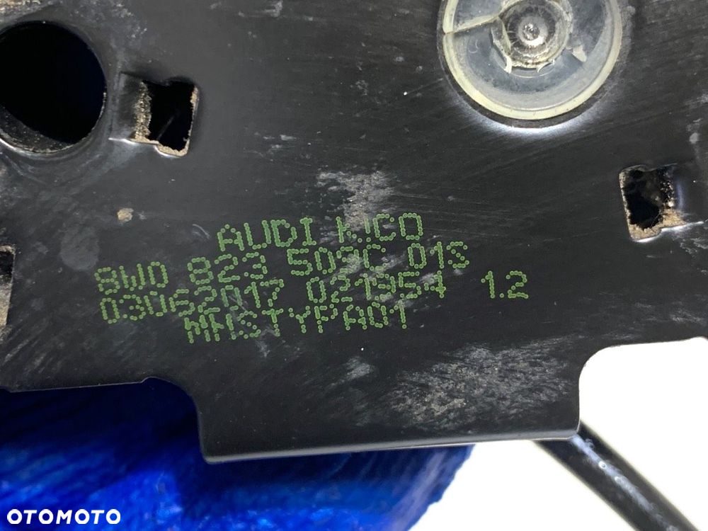 ZAMEK MASKI PRZÓD PRAWY  AUDI A4 Allroad B9 (8WH, 8WJ) 2016 - 2022 2.0 TDI quattro 140 kW [190 KM] - 4