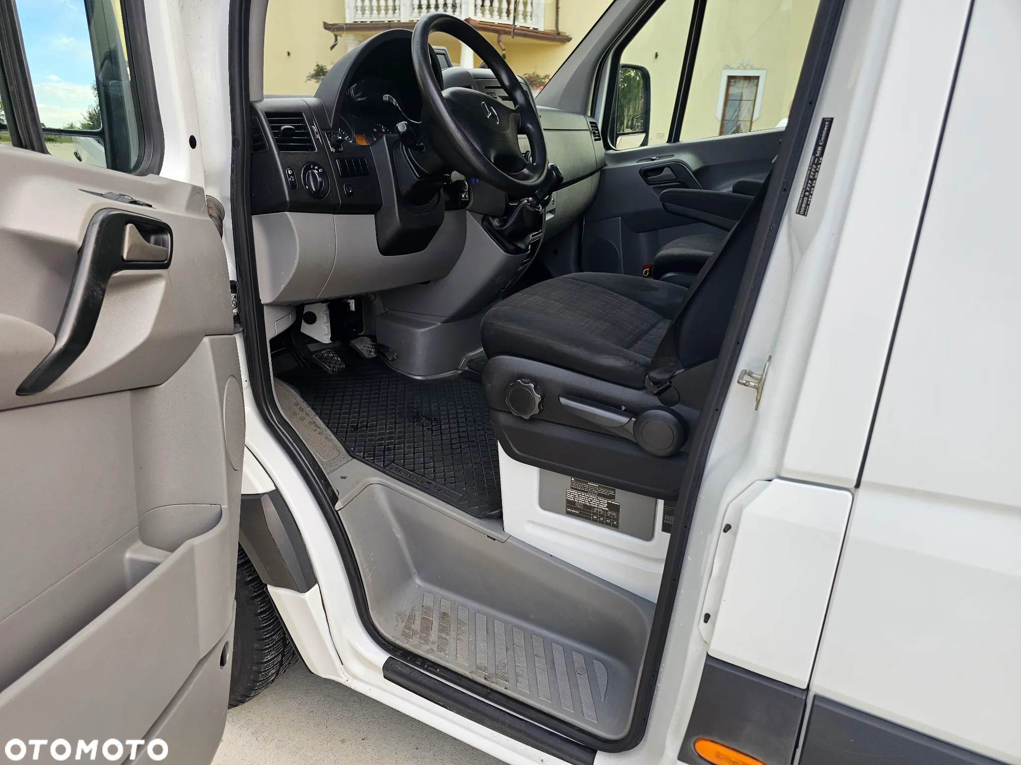 Mercedes-Benz Sprinter - 18