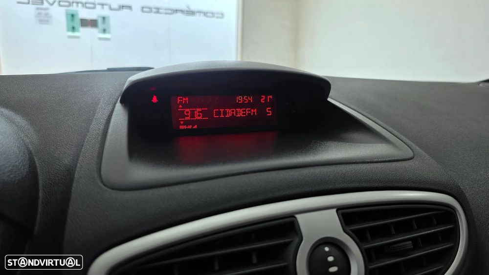 Renault Clio 1.2 16V Fairway - 27