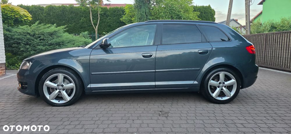 Audi A3 Sportback - 3