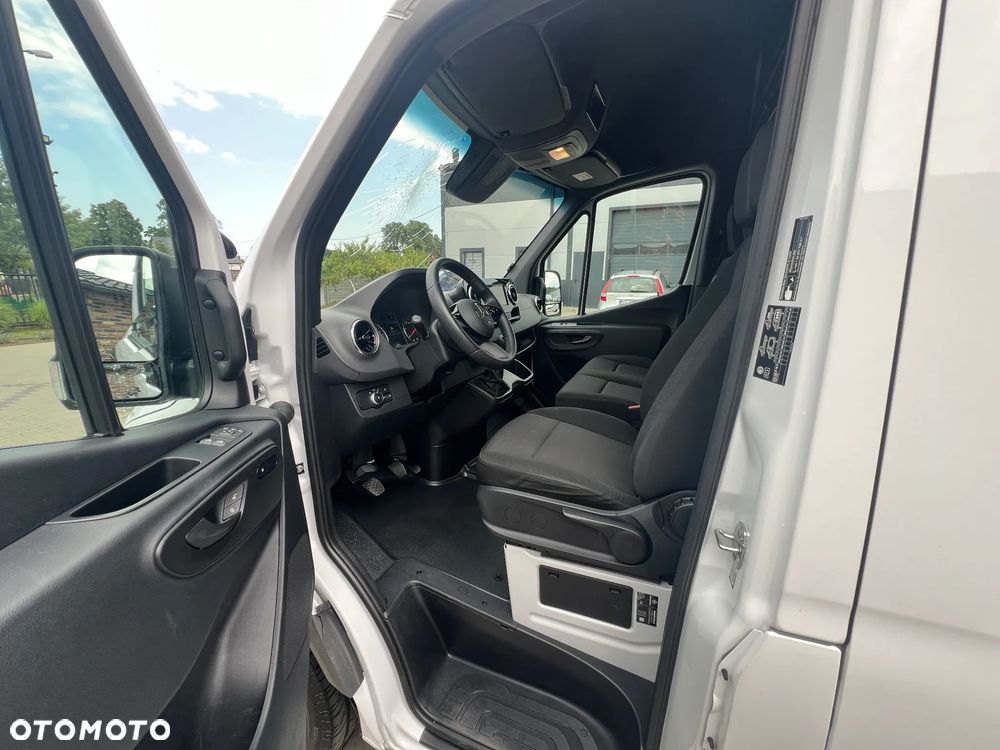 Mercedes-Benz Sprinter L2 - 11