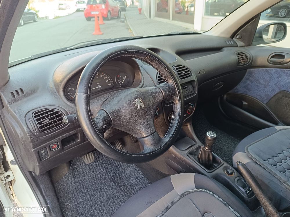 Peugeot 206 1.9 Diesel - 12