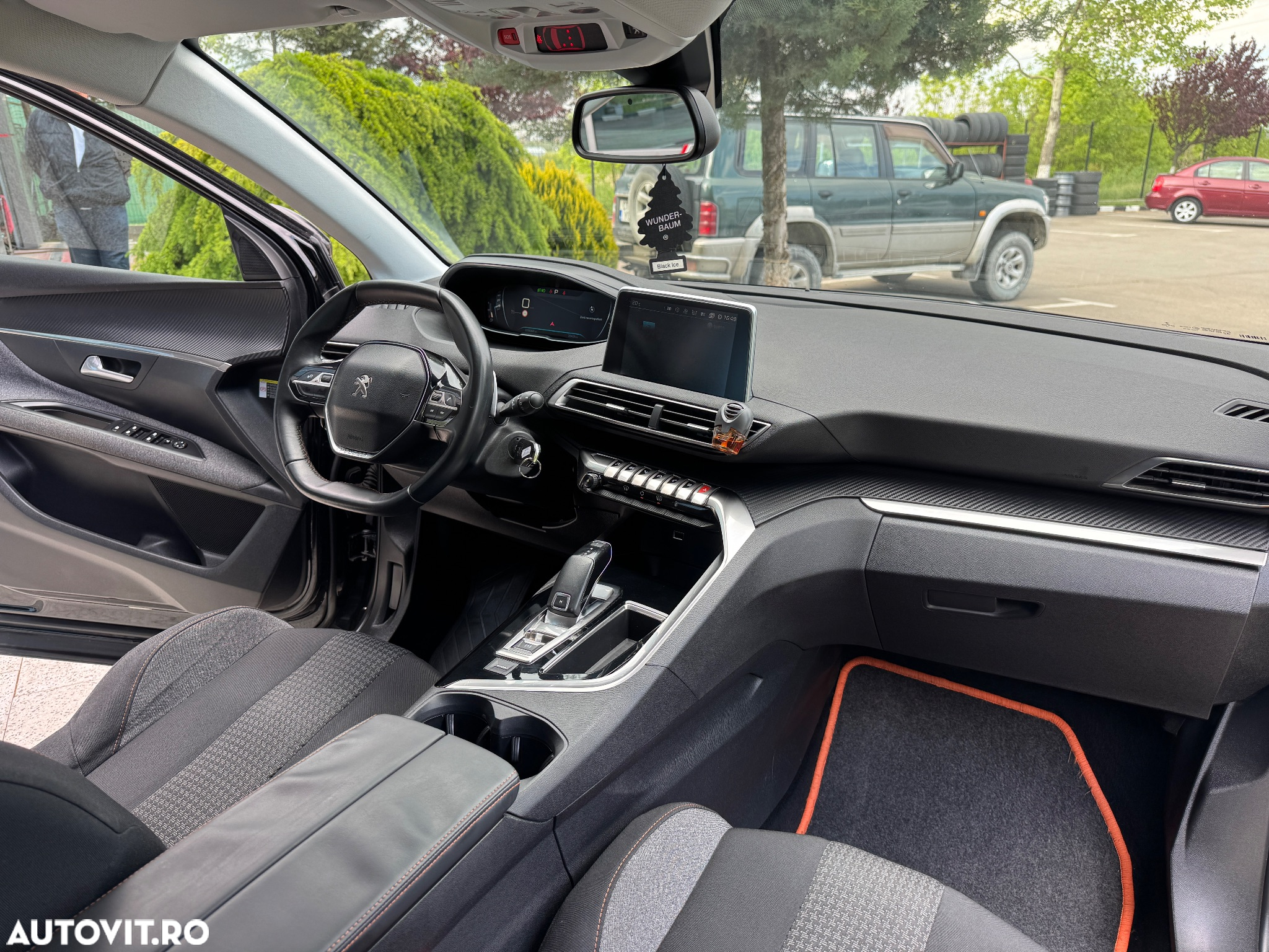 Peugeot 3008 1.6 BlueHDI S&S EAT6 Allure - 14
