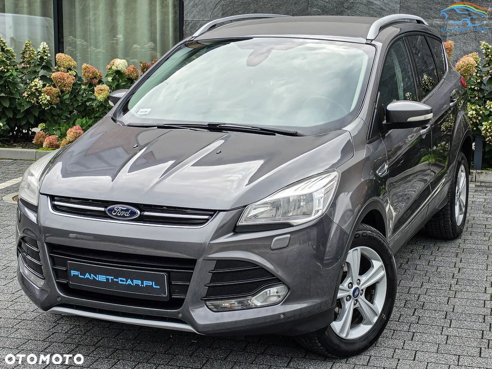 Ford Kuga 2.0 TDCi 2x4 Titanium - 4