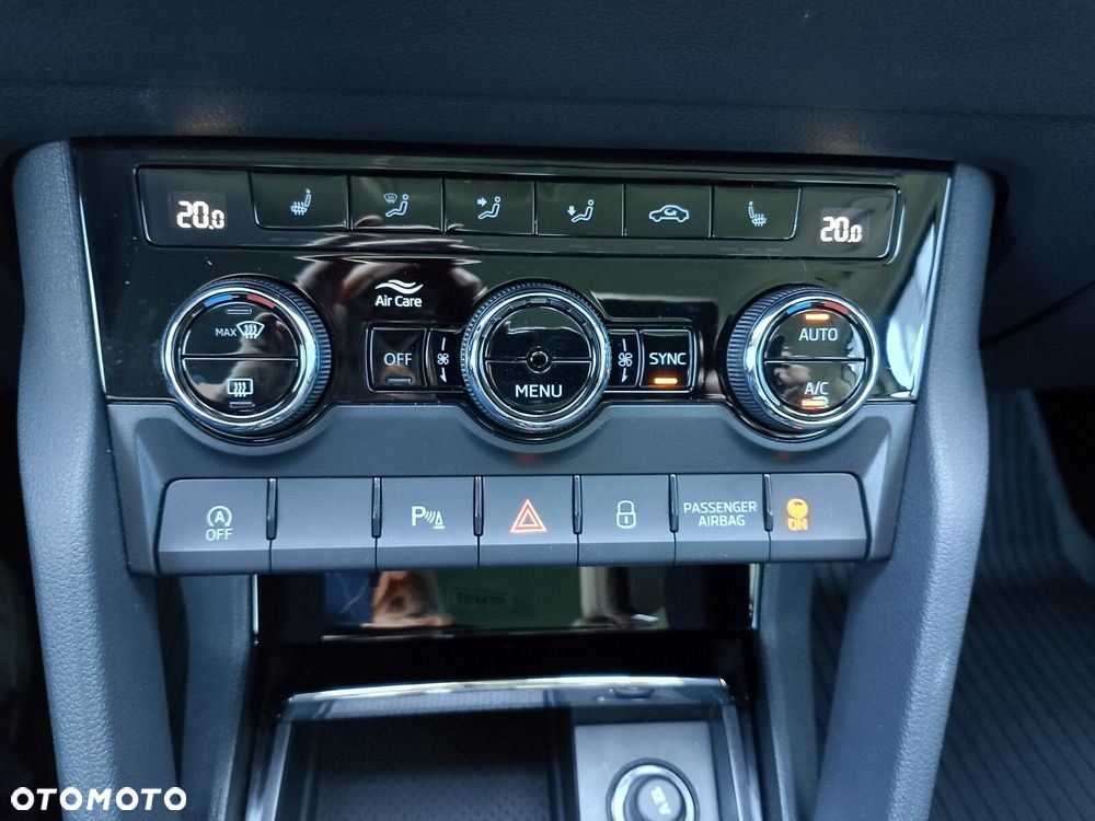 Skoda Karoq 1.5 TSI ACT Selection - 17