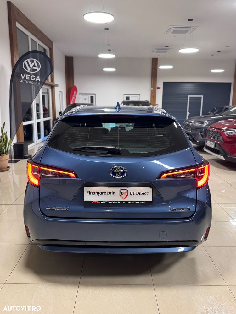 Toyota Corolla 1.8 HSD Dynamic - 39