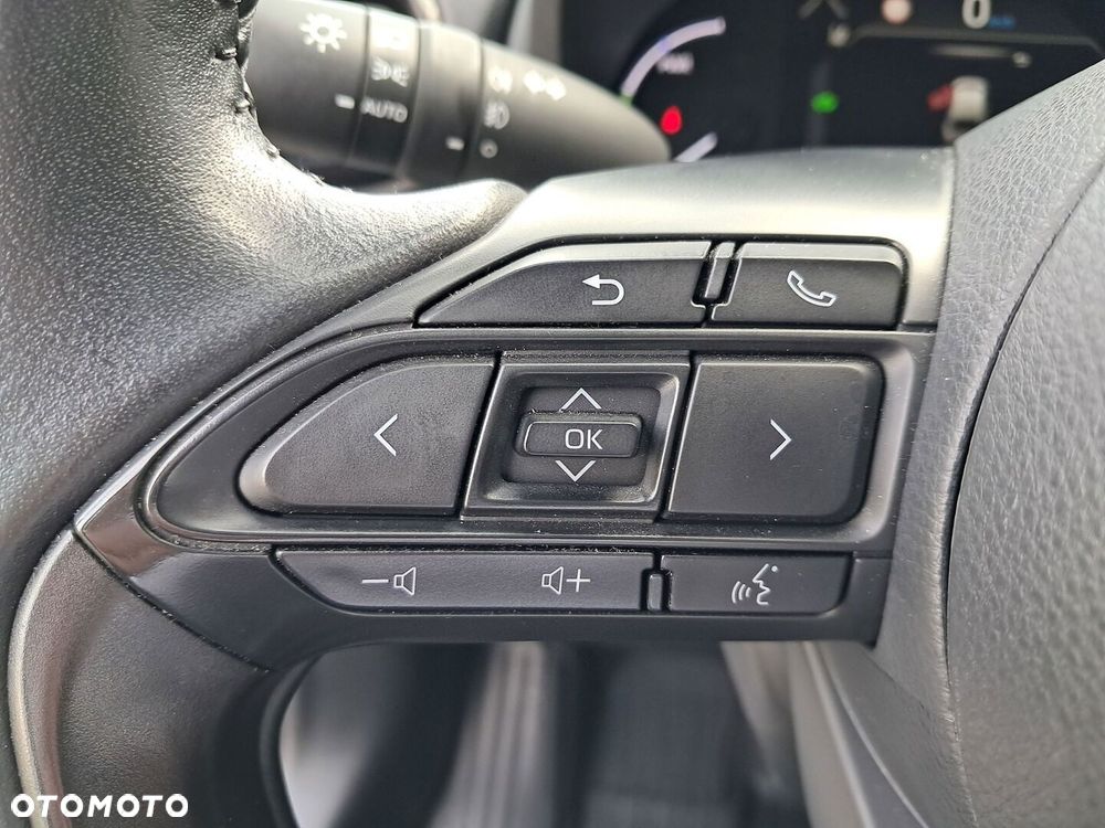 Toyota Yaris Cross Hybrid 1.5 Comfort 4x4 - 19