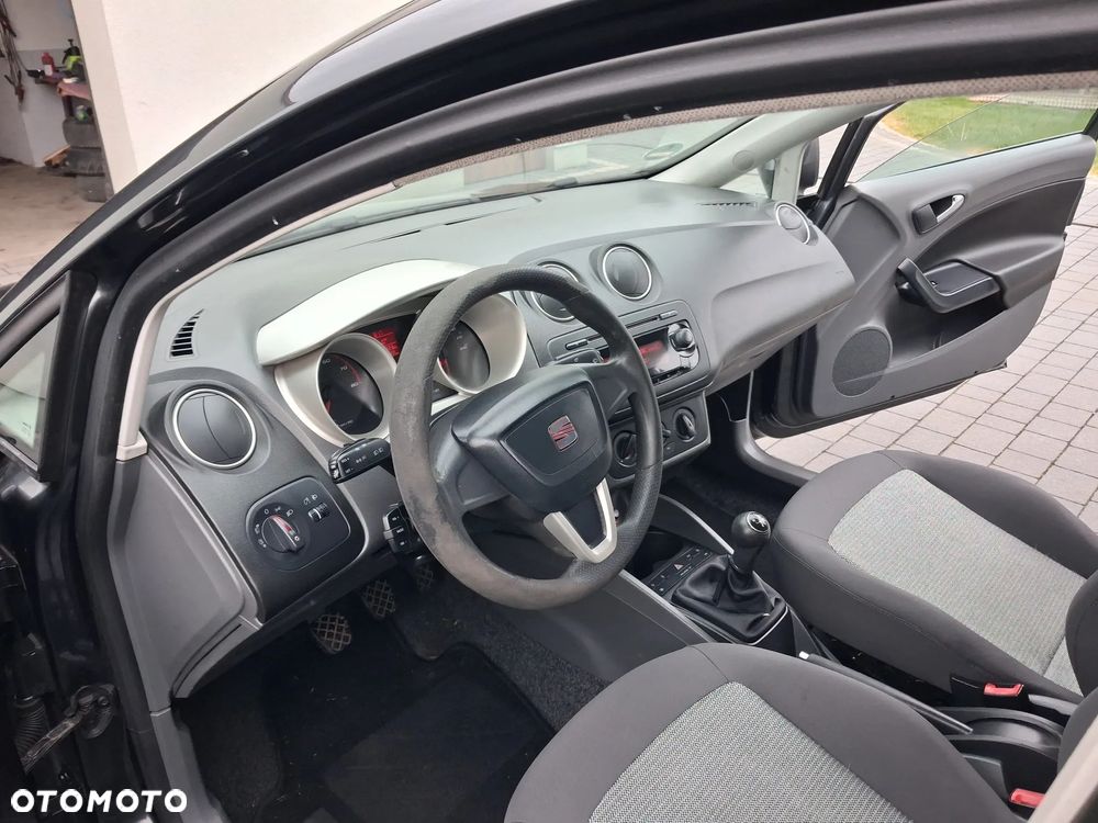 Seat Ibiza 1.4 16V Style - 11