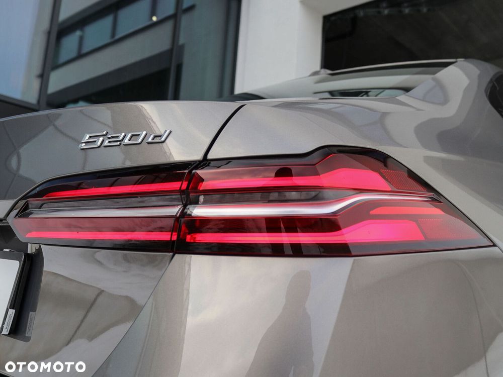 BMW Seria 5 - 29