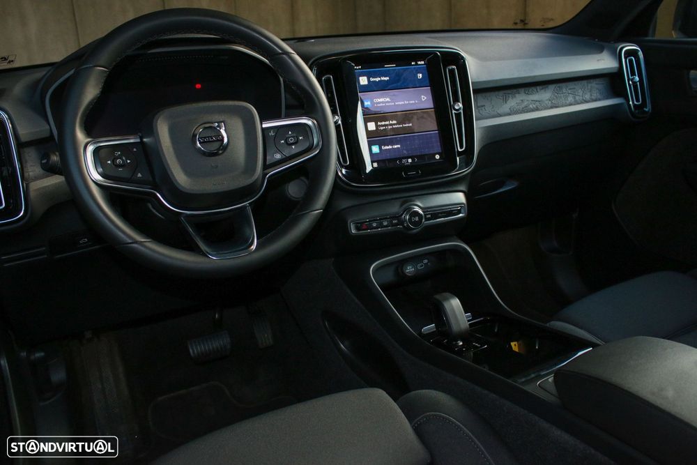 Volvo XC 40 Recharge Core - 35