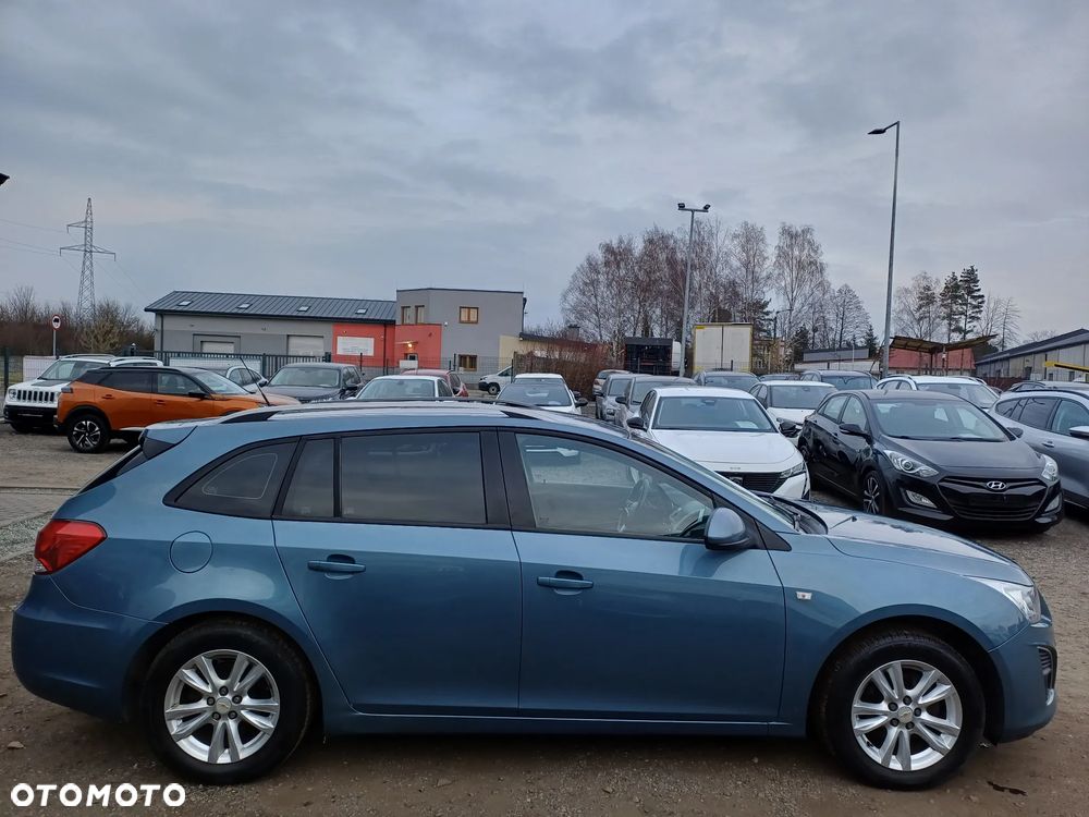 Chevrolet Cruze 1.6 LT+ - 8