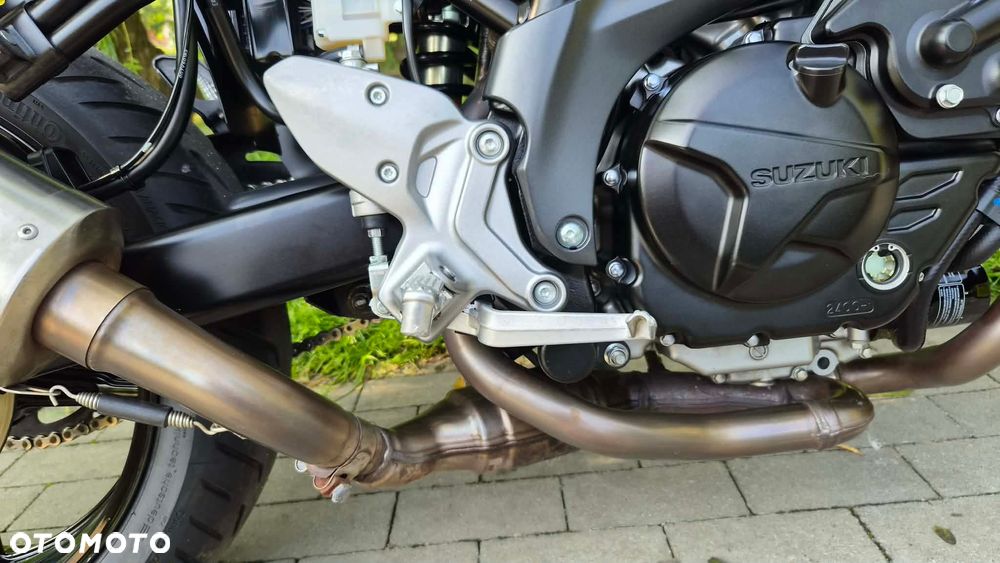 Suzuki SV - 23