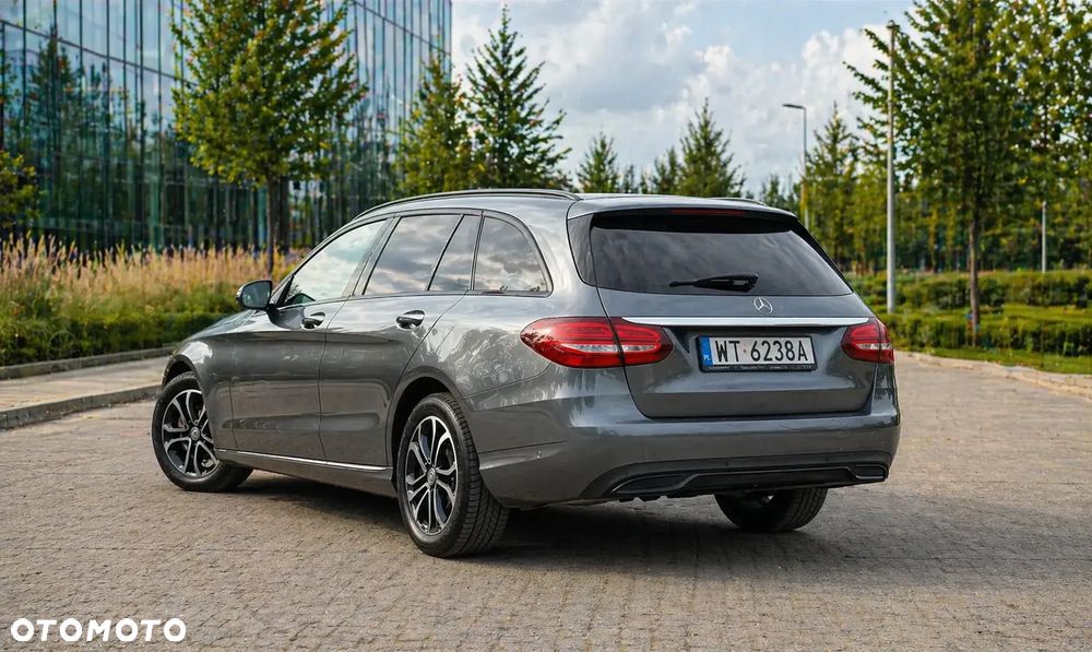 Mercedes-Benz Klasa C 200 (BlueEFFICIENCY) 7G-TRONIC - 3