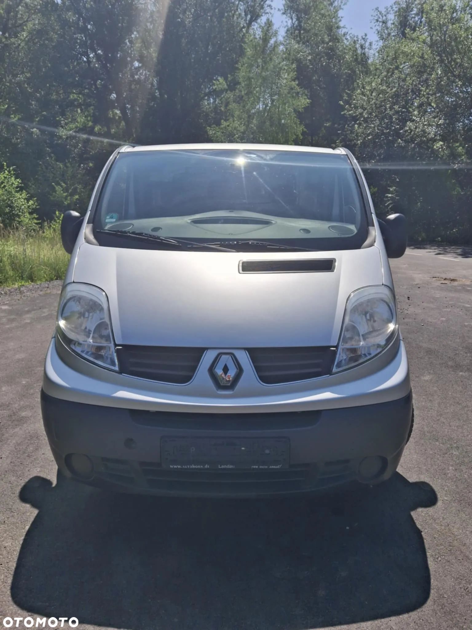 Renault TRAFIC - 1