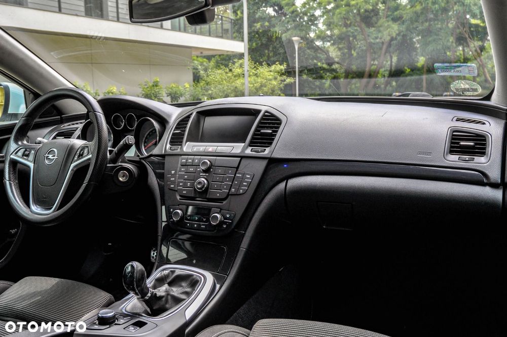 Opel Insignia - 10
