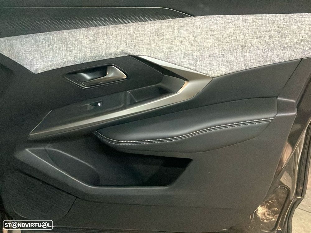 Peugeot 3008 1.2 Hybrid Allure e-DCS6 - 21