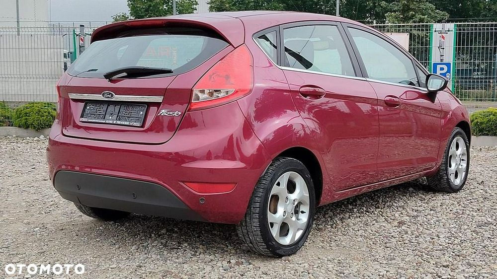 Ford Fiesta - 9
