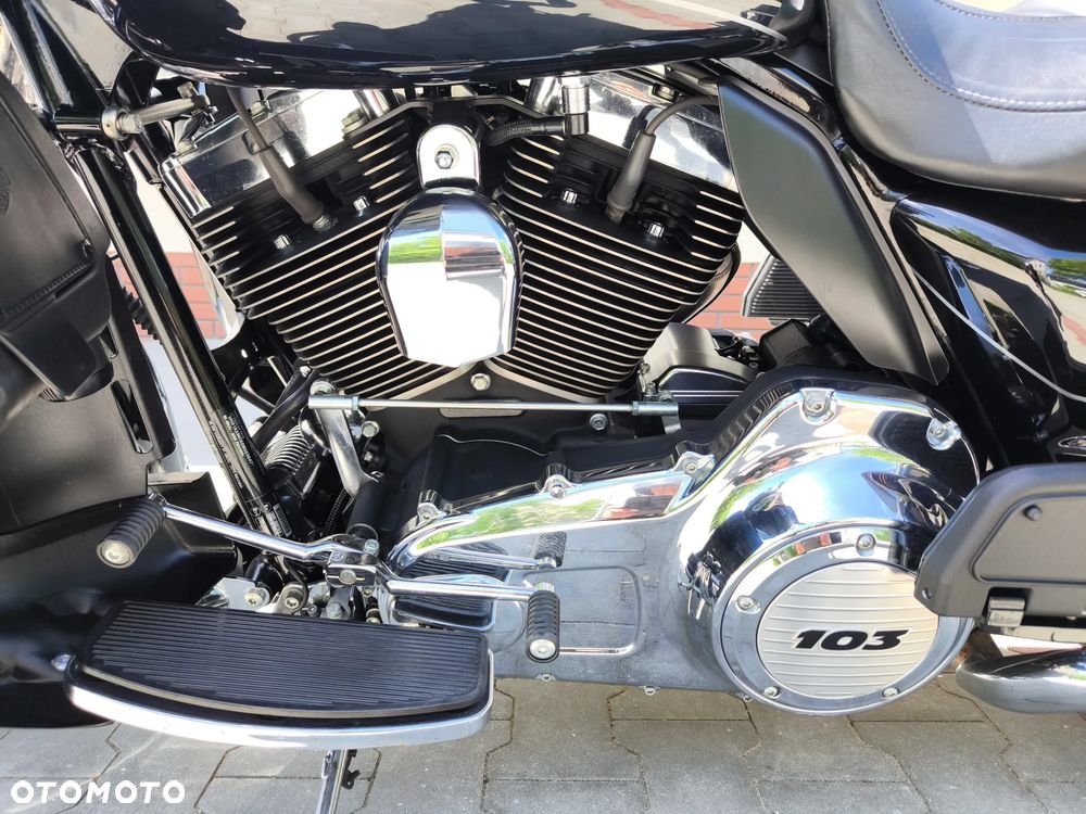 Harley-Davidson FLHT Electra Glide Standard - 5