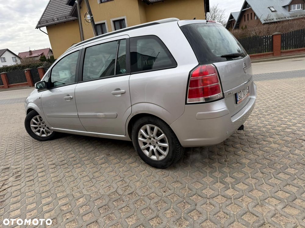 Opel Zafira 1.8 Elegance - 2