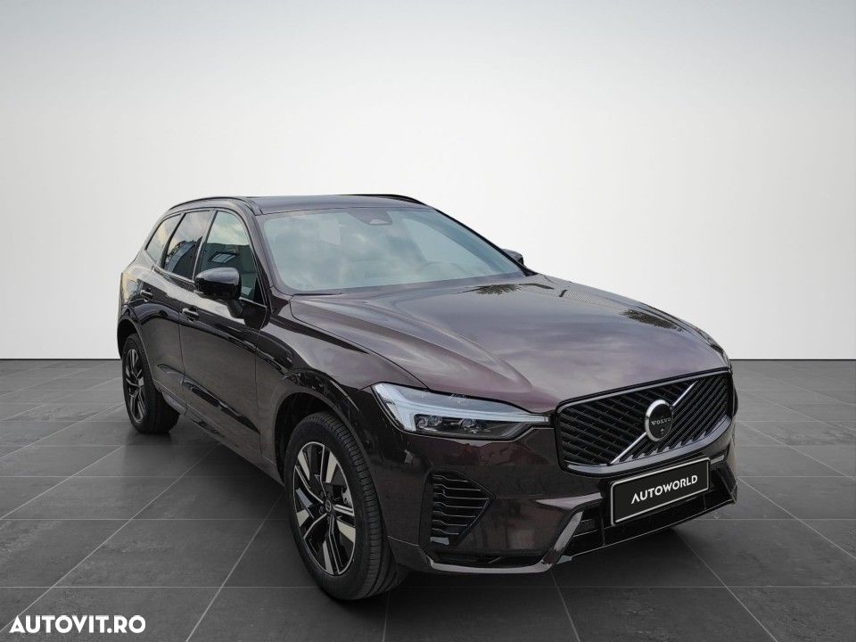 VOLVO XC60 2025 — imagine 3