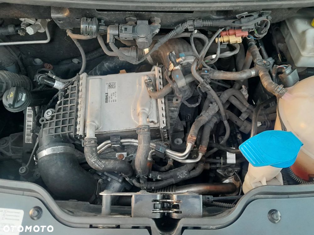 Volkswagen Caravelle 2.0 TDI L2 Highline - 27