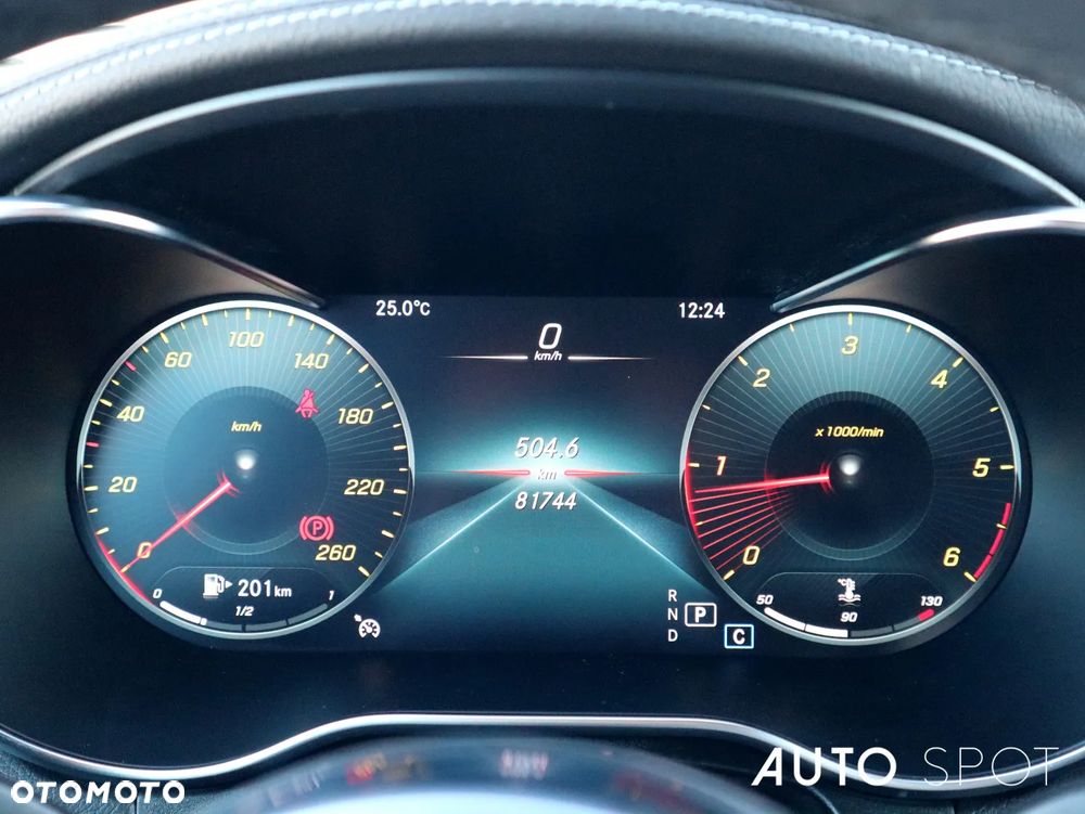 Mercedes-Benz GLC 300 d 4Matic 9G-TRONIC AMG Line - 27
