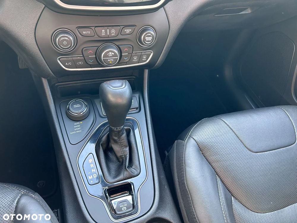 Jeep Cherokee 3.2 V6 Active Drive I Limited - 23