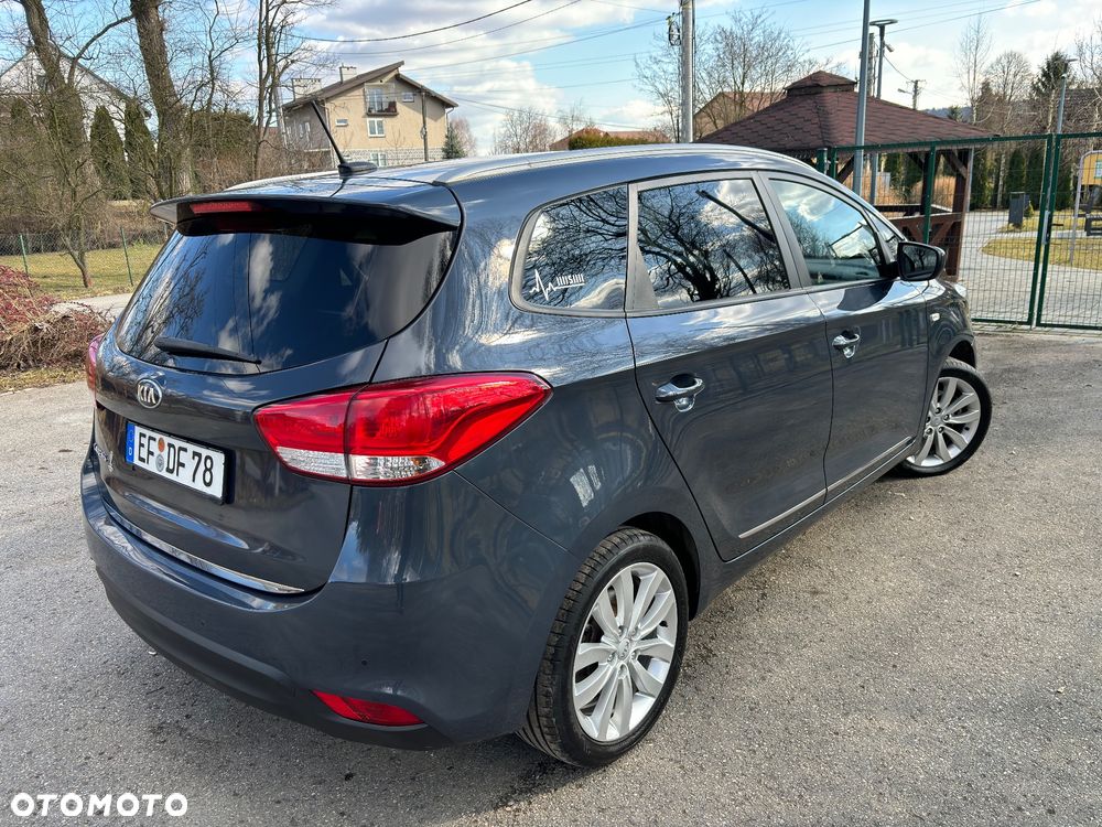 Kia Carens 1.6 GDI UEFA EURO 2016 - 4