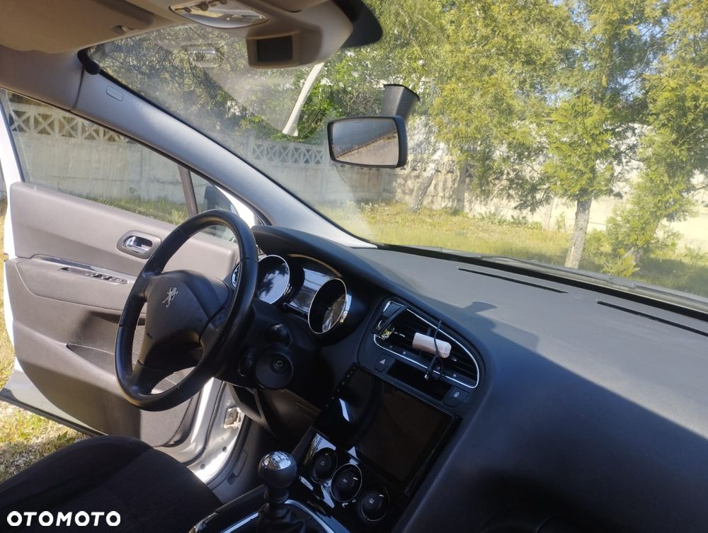 Peugeot 5008 1.2 PureTech Access - 13