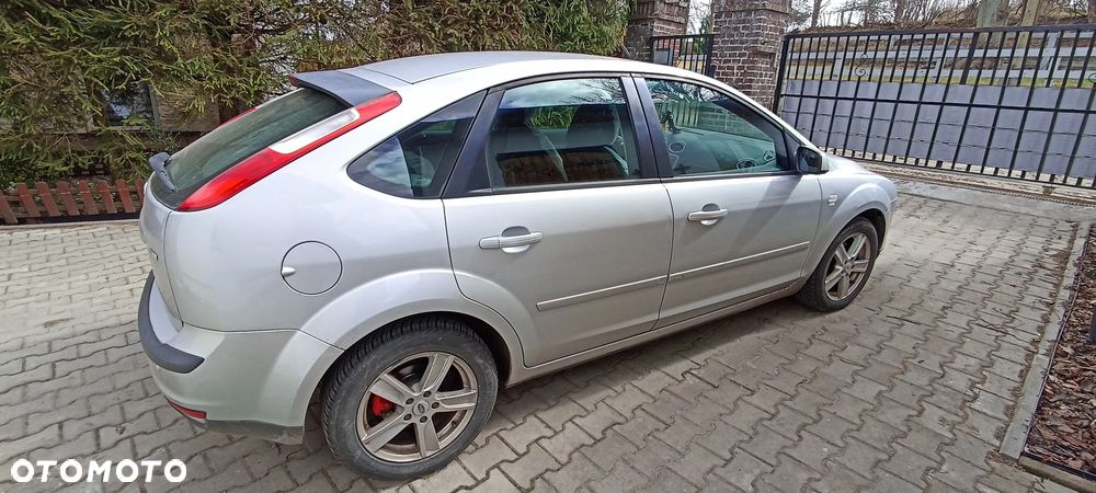 Ford Focus 1.6 TDCi DPF Ambiente - 3