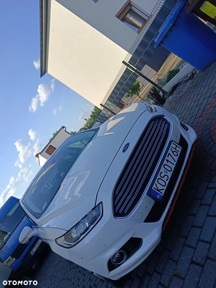 Ford Fusion - 8