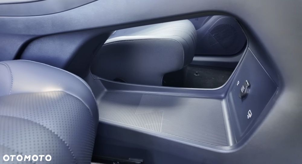 Geely Starray EM-i 1.5 PHEV Pro - 11