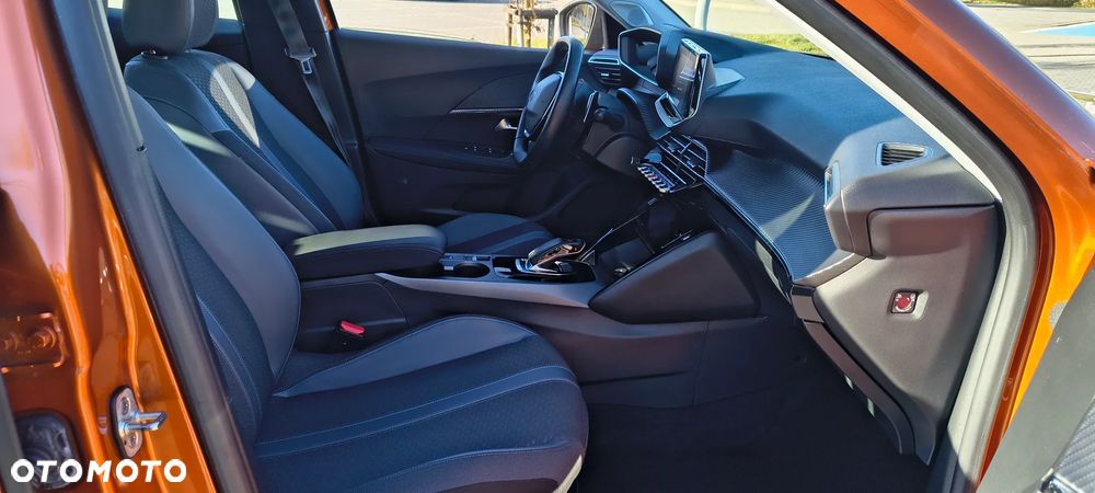 Peugeot 2008 1.2 Pure Tech GPF Allure S&S EAT6 - 13
