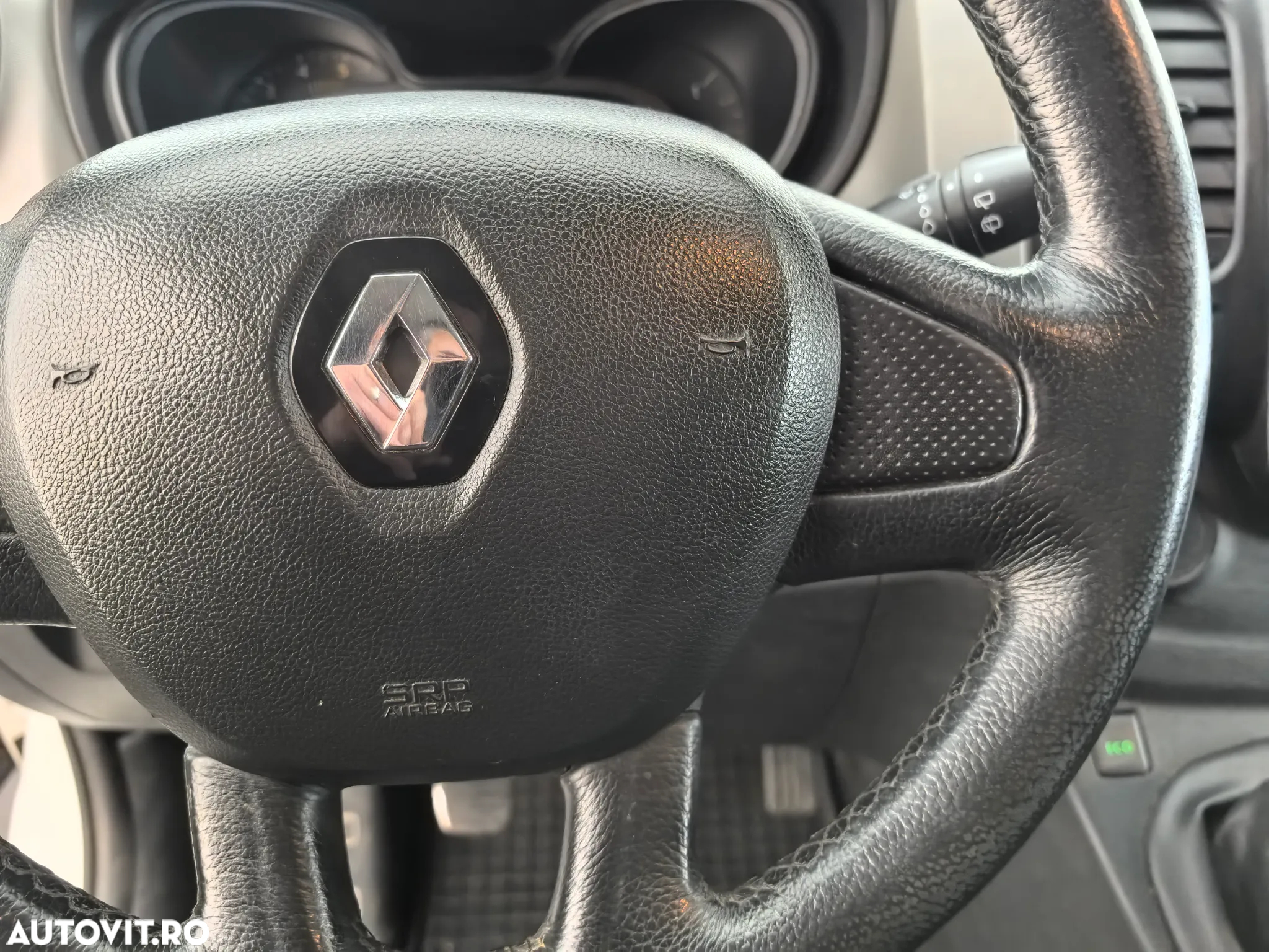 Renault Trafic - 13