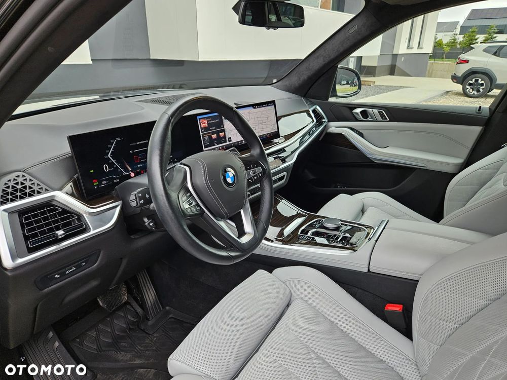 BMW X5 xDrive40i mHEV Individual Edition sport - 13