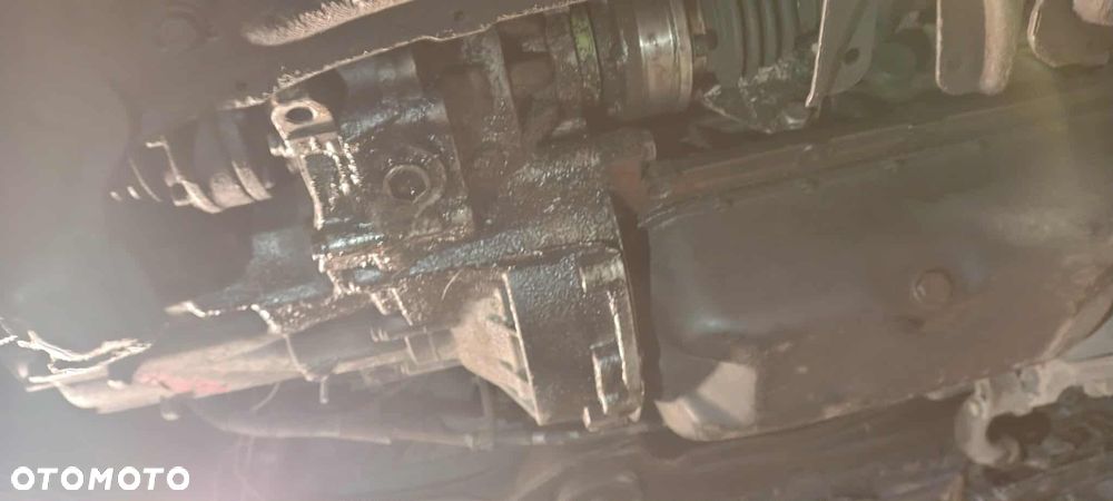 Volkswagen Golf 1.6 - 10