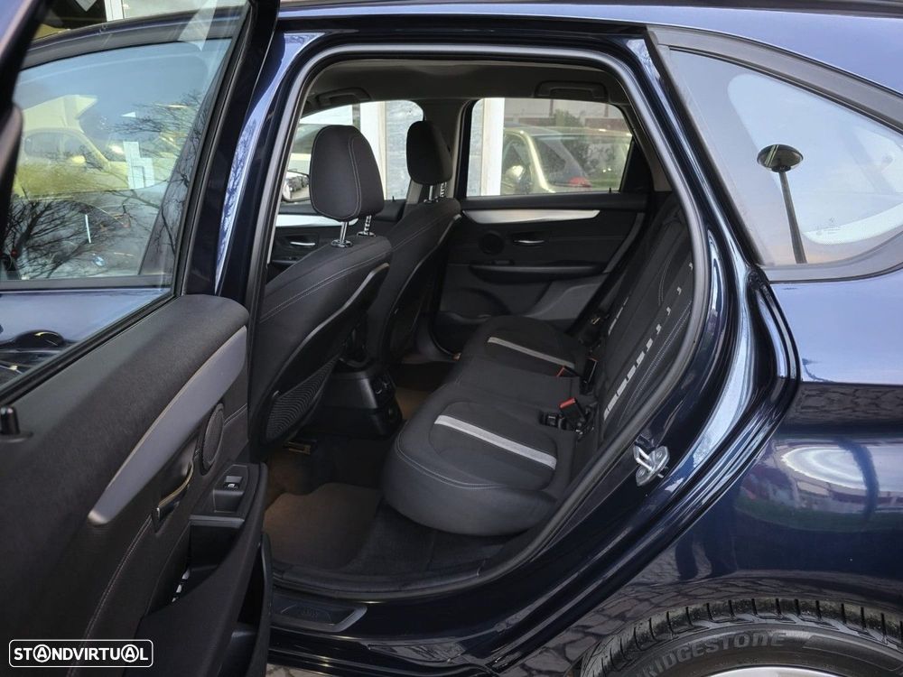 BMW 216 Active Tourer d Line Sport - 21
